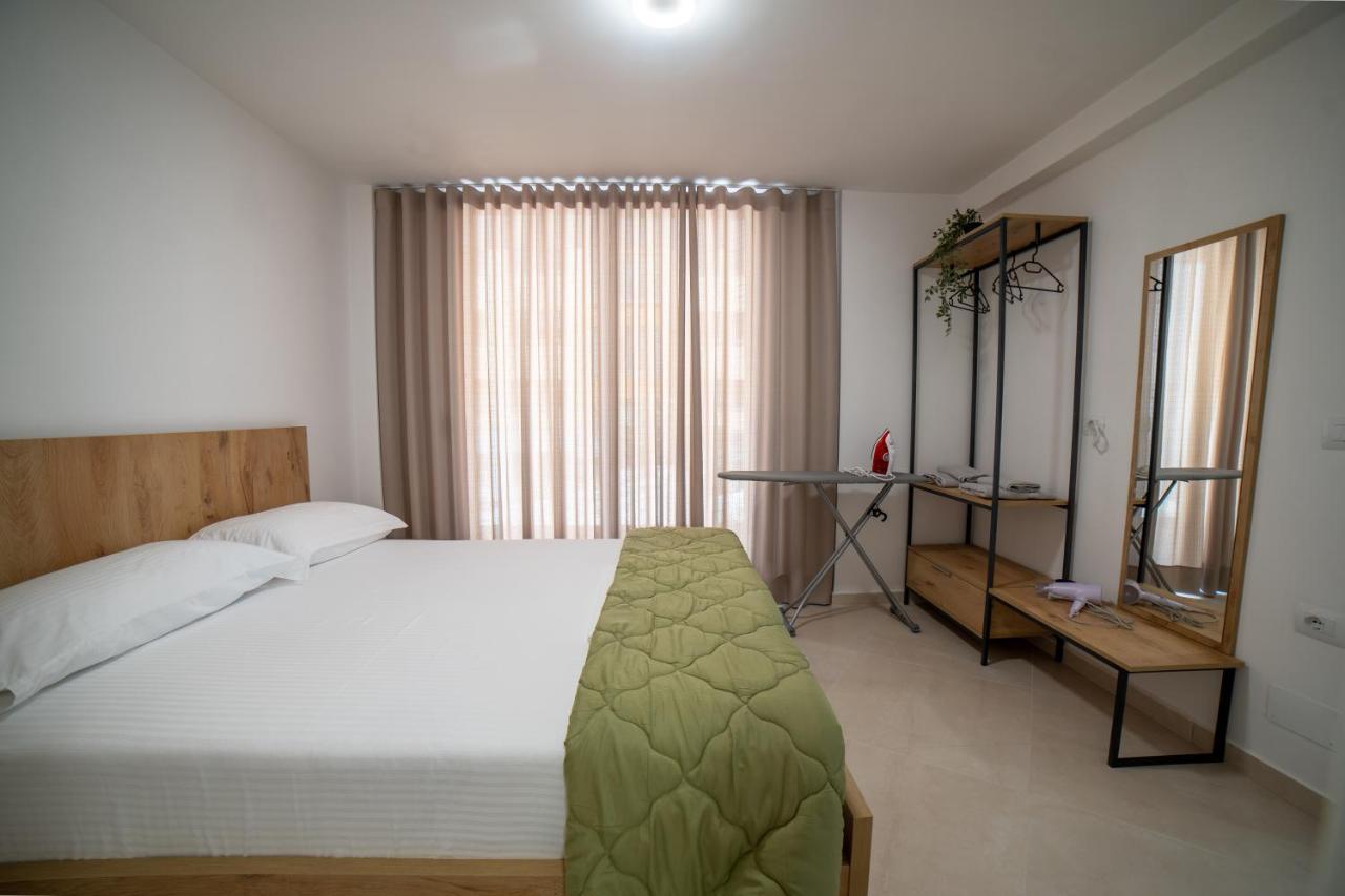 Sea Apartments 123 Саранде Екстериор снимка