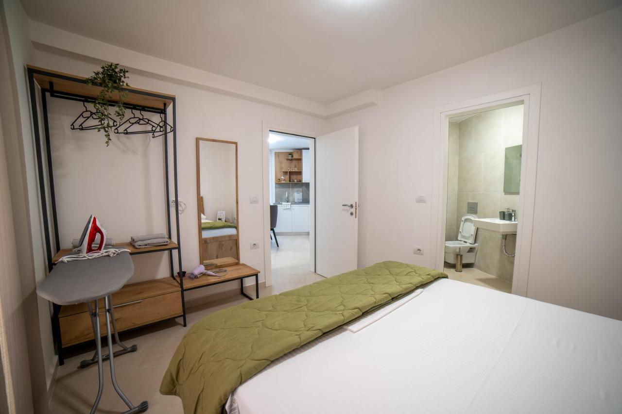 Sea Apartments 123 Саранде Екстериор снимка