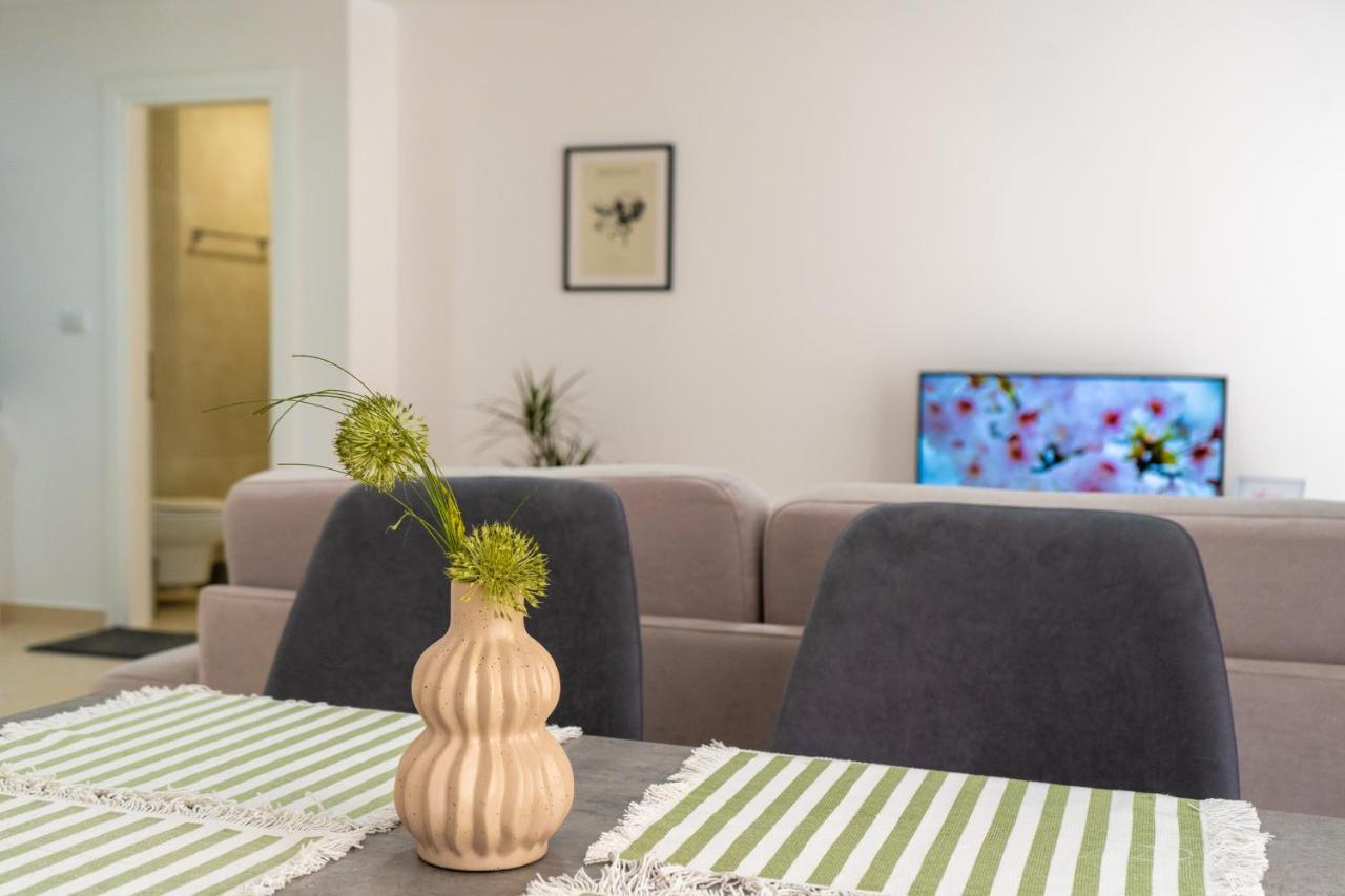 Sea Apartments 123 Саранде Екстериор снимка