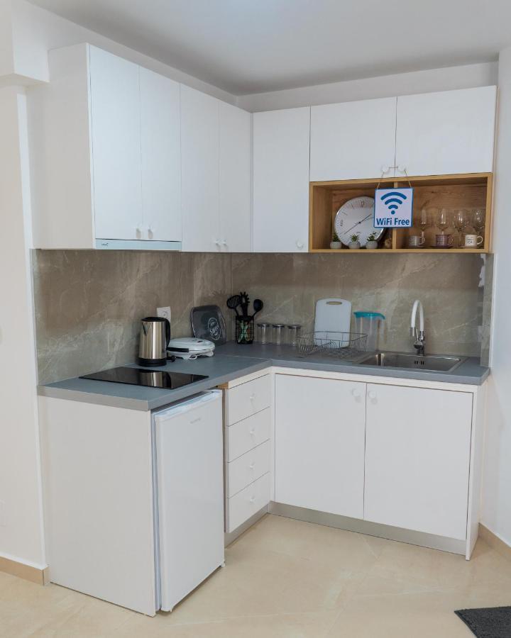 Sea Apartments 123 Саранде Екстериор снимка
