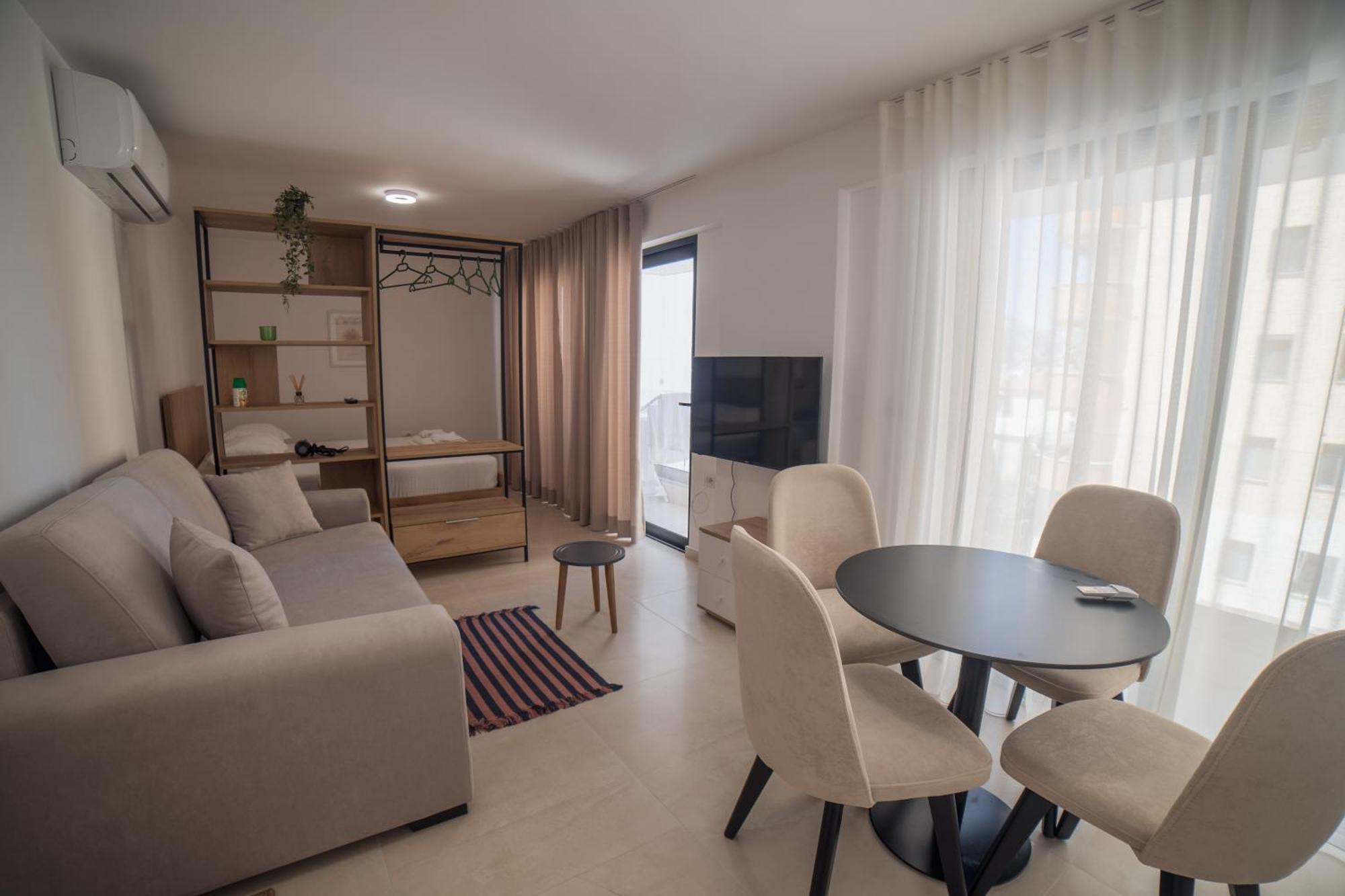 Sea Apartments 123 Саранде Екстериор снимка